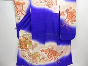 アンティーク　御所車模様刺繍振袖